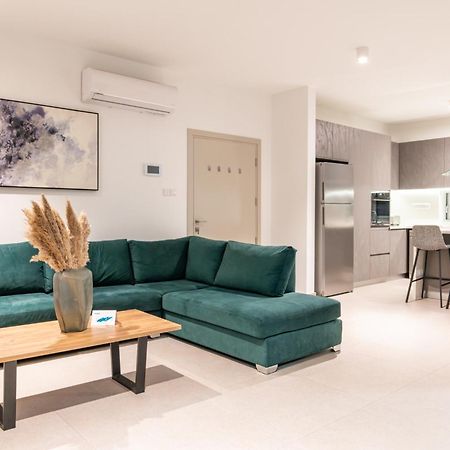 Venus Apartment Larnaca Exterior photo